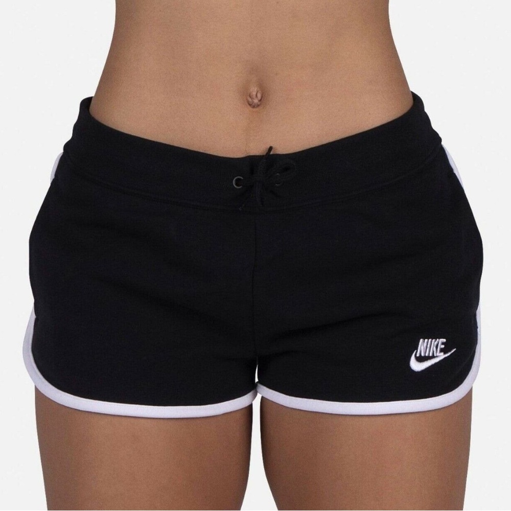 NIKE Heritage fleece shorts black/ white mini workout lounge shorts size small